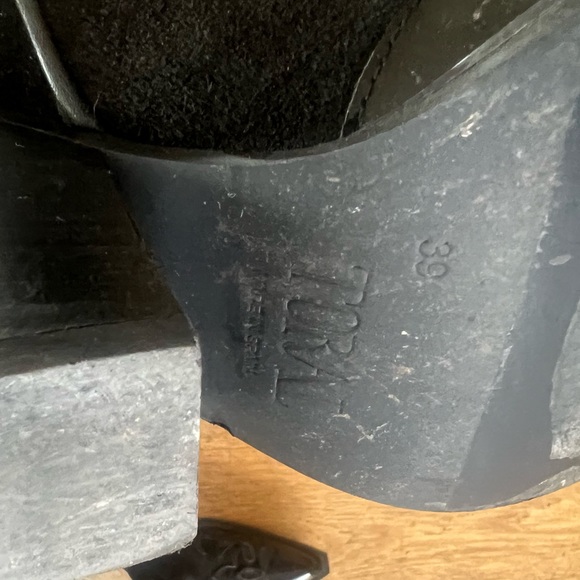 Suede and Patent cowboy boots - Picture 9 of 11